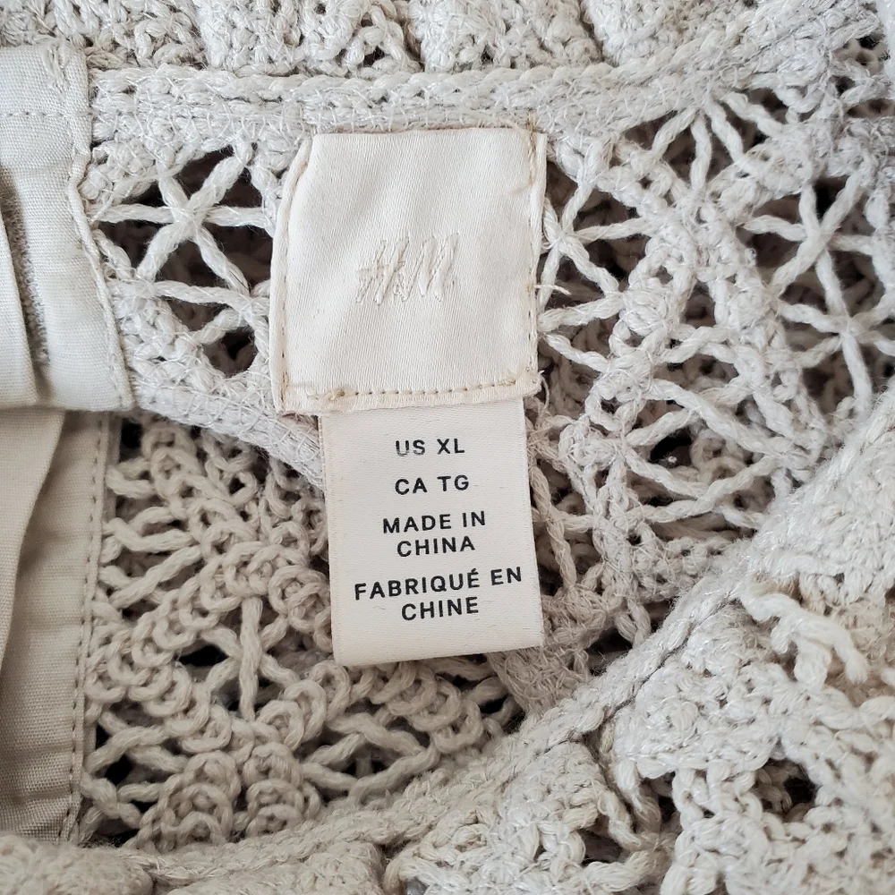 H&M Women's Crochet Ruffle Blouse, Cream (Size XL) - Picture 4 of 7